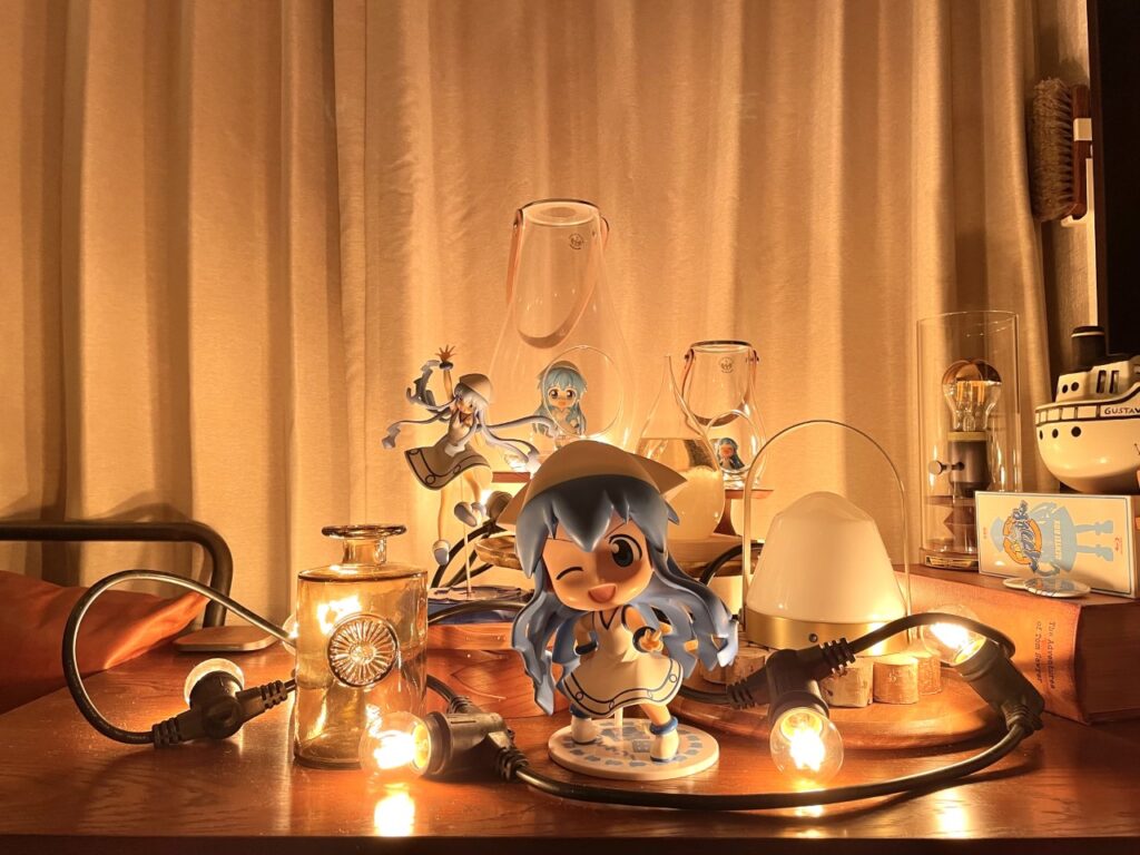 痛部屋を脱却 レイヤード フィギュア棚 コレクションケースのおしゃれな飾り方 イカ娘で学ぶ趣味部屋インテリア 痛部屋を脱却 レイヤード フィギュア棚 コレクションケースのおしゃれな飾り方 イカ娘で学ぶ趣味部屋インテリア